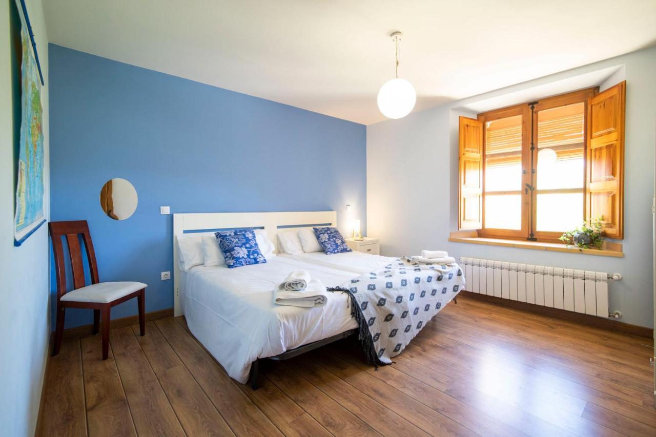 Apartamentos Ribera Del Duero Las Escuelas Vadocondes Eksteriør bilde